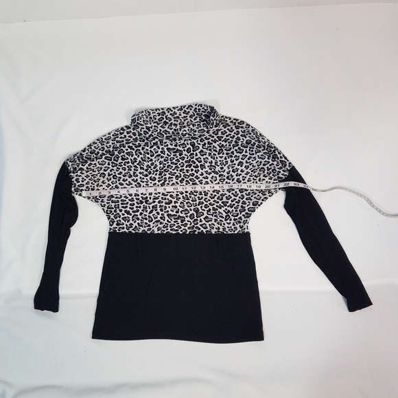 Woman's high neck slim fit party leopard print shi - Picture 5 of 7